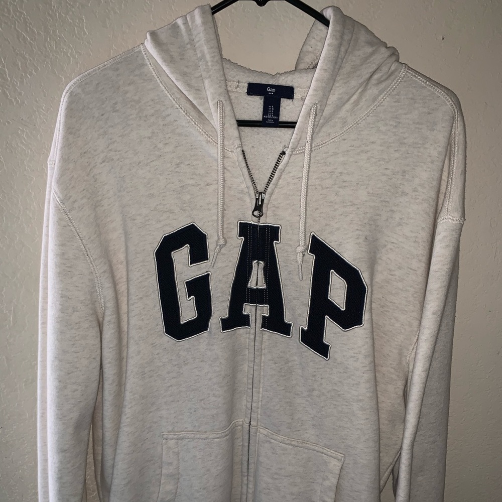 Soft cream white GAP sweater